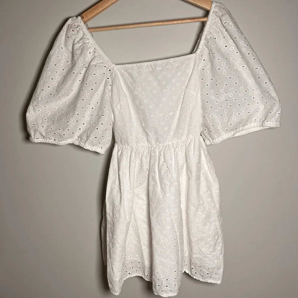 wild fable white dress Women's Button-Front Mini Empire Waist neck tie and a wrap silhouette with a side tie Wild Fable White Dress